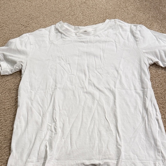H&M Tops - H&M Crisp White Tee